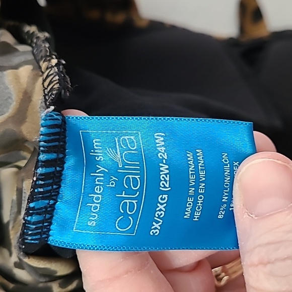 Suddenly Slim by Catalina leopard print halter swimsuit size 3X (22W-24W) - Picture 3 of 5